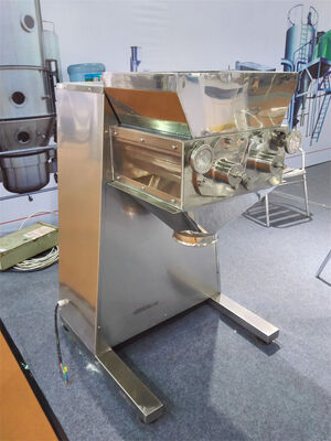 Pharmaceutical Swing Oscillating Machine Yk160 Lab Swing Sway Granulator 5mm 500kg / H